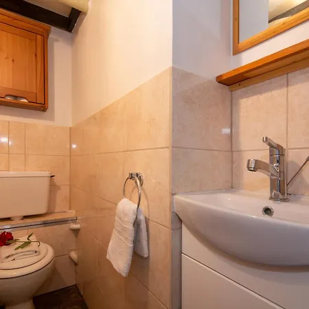 Apartment Grand Roc B9 From Slopes 260m, Mountain View & Parking - Happy *
