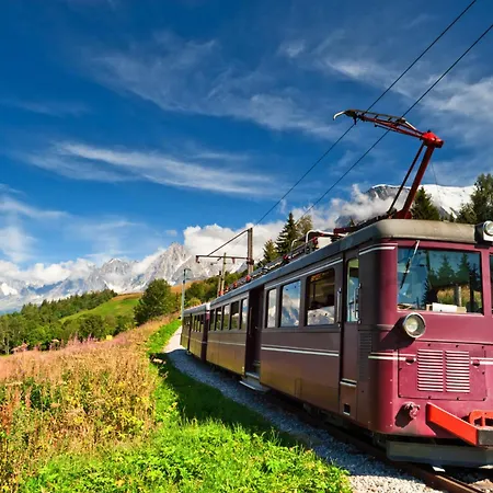 Apartment Grand Roc B9 From Slopes 260m, Mountain View & Parking - Happy