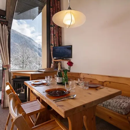 Appartement Grand Roc B9 From Slopes 260m, Mountain View & Parking - Happy Chamonix